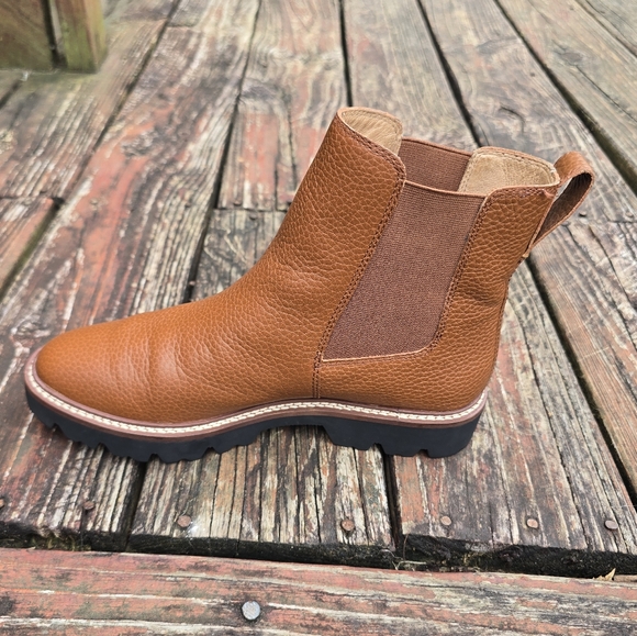 Madewell Womens The Citywalk Lugsole Chelsea Boot in Leather Size 8.5 - Picture 9 of 14